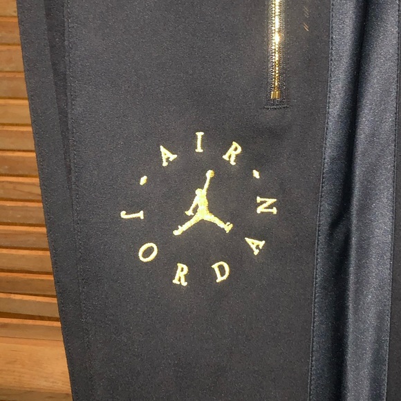 Air Jordan Trophy Room Tuxedo Joggers - Picture 9 of 11